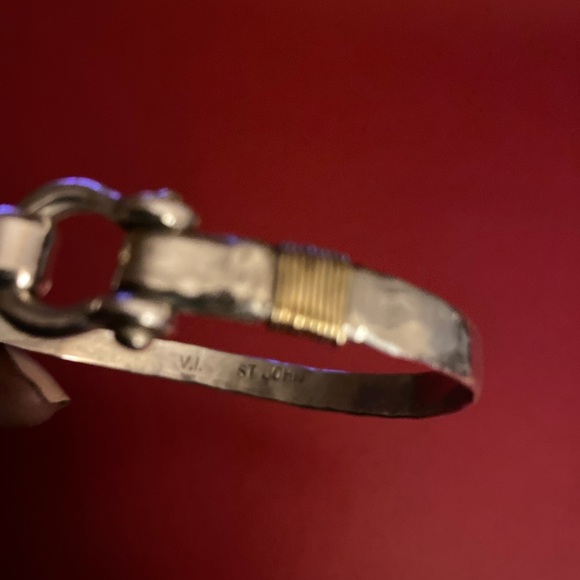 St John - Virgin Islands Hook Bracelet, 8mm sterling silver and 14k gold - Picture 6 of 10